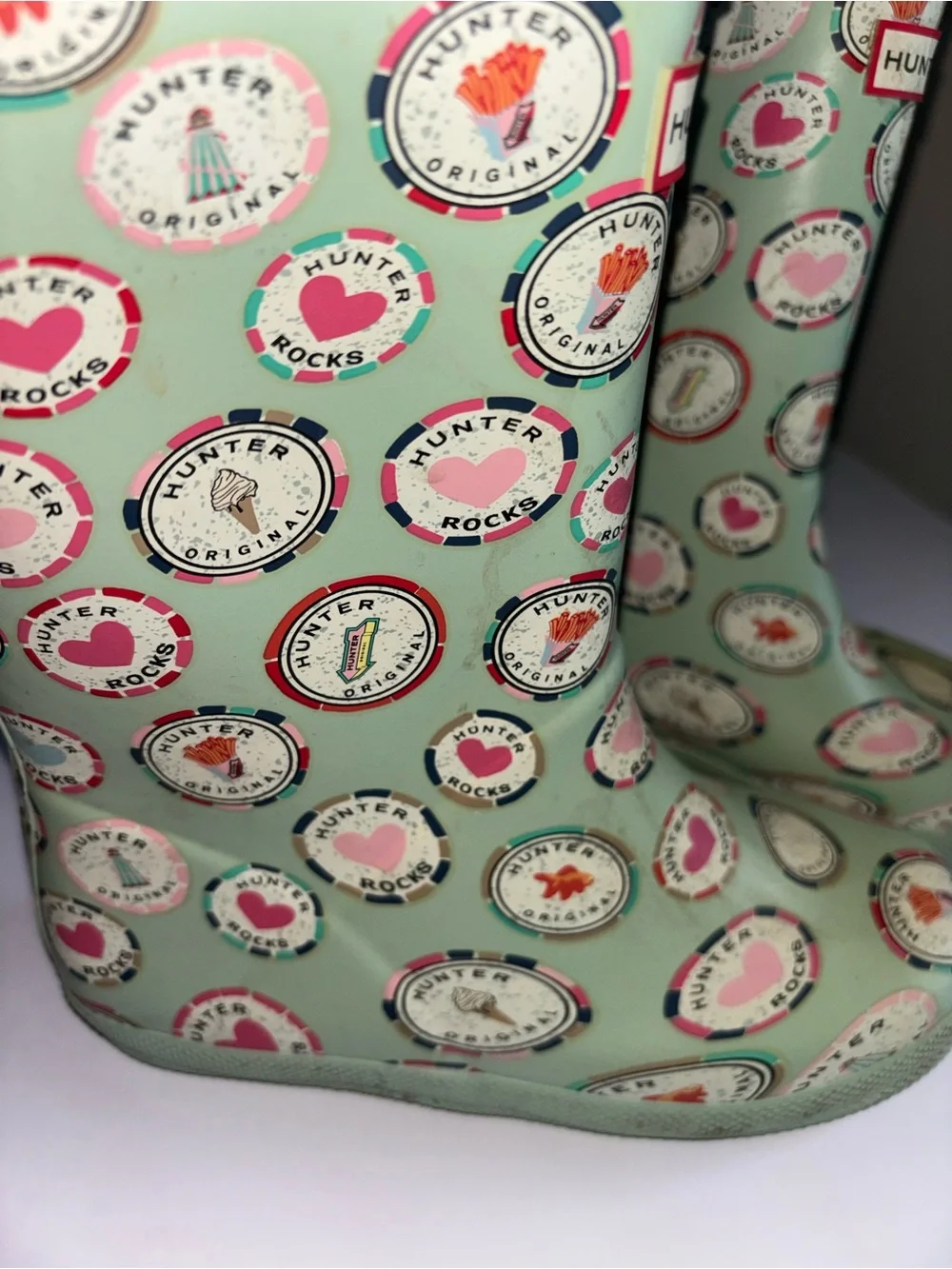 Hunter Kids Mint Green Rain Boots with Pink Badge Pattern